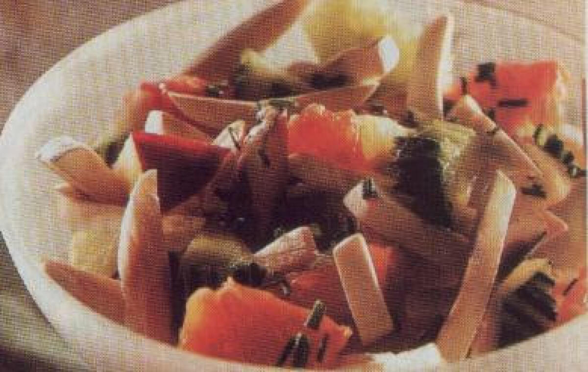 Ricetta Insalata di funghi alle arance - 