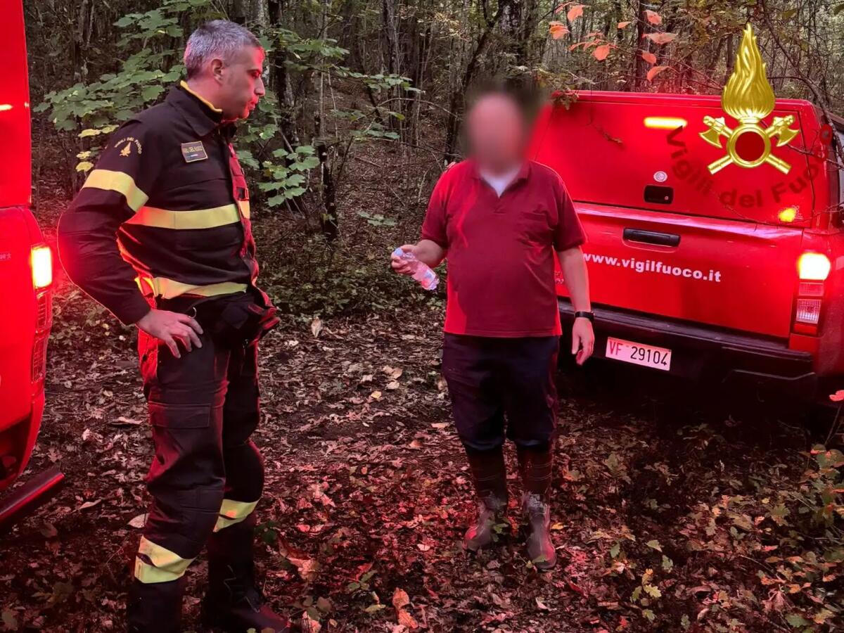 Cercatore di funghi 77enne scompare nei boschi: il finale inaspettato dopo ore di ricerche - 